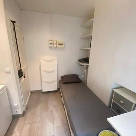 Small Studio Near Eiffel Tower باريس المظهر الخارجي الصورة