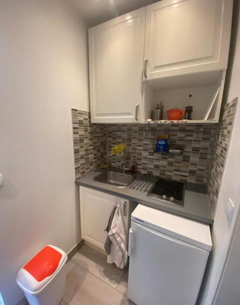 Small Studio Near Eiffel Tower باريس المظهر الخارجي الصورة