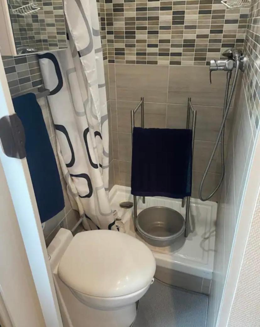 Small Studio Near Eiffel Tower باريس المظهر الخارجي الصورة
